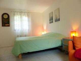 Charmant Gîte avec Piscine Privative et Terrasse à Charroux, Village Médiéval - FR-1-489-394 - Charroux-dʼAllier - 5