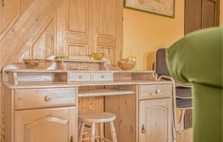 3 Bedroom Gorgeous Apartment In Wolin - 8