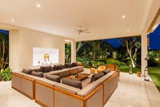 Heritage Villa, Ultimate 6 bed, 20 meter pool 700 metre from beach - Canggu - 3