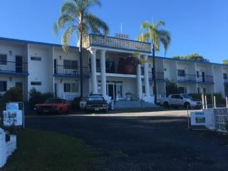 Dukes Plantation Retro Motel - Tyndale - 7