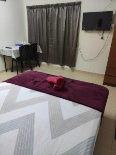 CiTY Roomstay Budget Middle Kuala Terengganu 1queen bed - Kuala Terengganu - 2