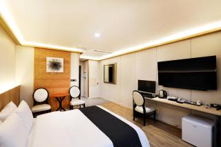 Buan Tourist Hotel - Buan - 7