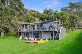Onepoto Bay Lakehouse - Lake Rotoiti Holiday Home - Okere Falls - 8
