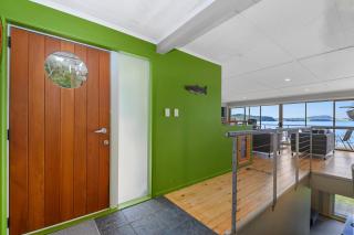 Onepoto Bay Lakehouse - Lake Rotoiti Holiday Home - Okere Falls - 2