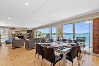 Onepoto Bay Lakehouse - Lake Rotoiti Holiday Home - Okere Falls - 1