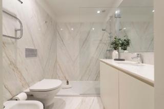 Mouzinho Luxury 3BR Flat l 5 min Walk to Ribeira by Lovelystay - Porto - 2