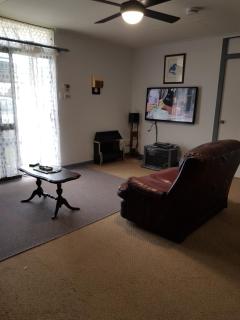 Seaside Lodge-Cheapest from1-2 bedrooms unit in Kangaroo Island in Esplanade on Buller St Kingscote - 9