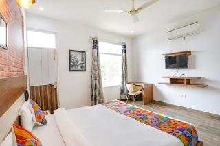 FabHotel Aravali Suites - Gurgaon - 7