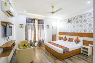 FabHotel Aravali Suites - Gurgaon - 8