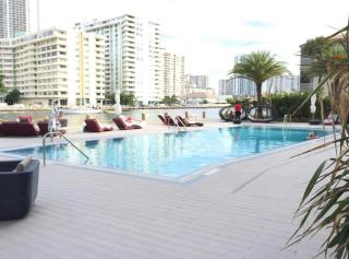 Amazing Studio Beach Walking Distance! 26B - Hallandale Beach - 3