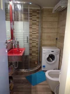 Cosy penthouse next to metro - Atene - 5