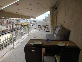 Cosy penthouse next to metro - Atene - 3