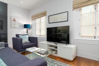 A Stunning Three Bedroom Home in Mayfair - Londra - 8