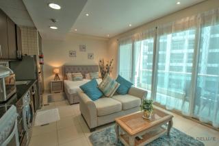 Modern Studio at Royal Oceanic JBR by Deluxe Holiday Homes - Dubai - 9
