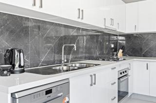 New 2 Bedroom House 500m to Mall with Free Parking - Bankstown - 5