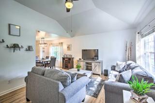 Charming Springfield Escape with Furnished Deck - 6