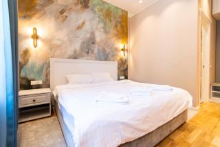 Black Gate - Quiet Studio in the Heart of Old Town with Free Private Secured Parking - 6