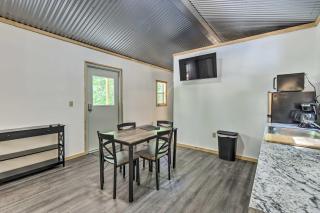 Tallassee Cabin with Forest Views Near Creek! - Tallassee - 4