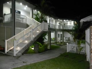 Peace Cottages Uvongo. - Uvongo Beach - 9