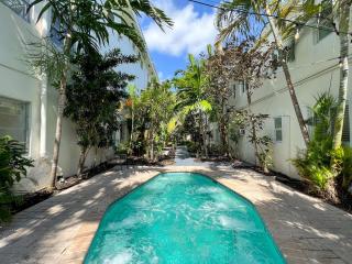 North Beach Hotel - 4