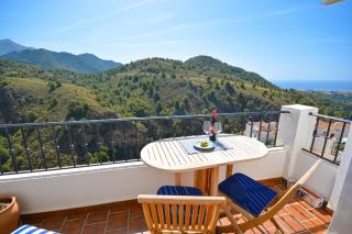 Apartamento la vista, Frigiliana 2 bedroom apartment with amazing views, pool and free private parking HansOnHoliday Rentals - Frigiliana - 2