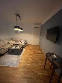 Freiblick 1 Bad Glbg mit Garten Top1 - 3