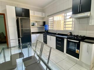 Área Central/3 quartos/grande grupos - 3