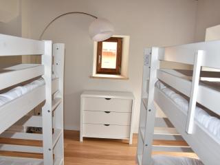 Charmante Maison de Village Rénovée - Près de Pralognan-La-Vanoise, 10 Pers, 3 Niveaux, Balcon Sud - FR-1-464-203 - 1