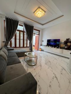 Aloha Homestay "5 bedrooms - 1 kitchen - 1 terrace" - 5