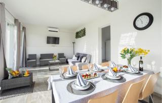 Cozy Home In Dugopolje - 7
