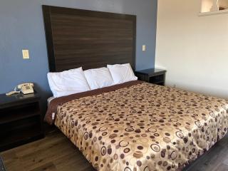 Economy Inn Fresno - Fresno - 9