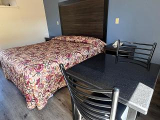 Economy Inn Fresno - Fresno - 8