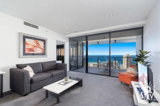 Circle on Cavill, 1 Bedroom Ocean Family Apartment Surfers Paradise - Gold Coast - 3