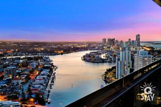 Circle on Cavill - 2 Bedroom Ocean View Units - Gold Coast - 5