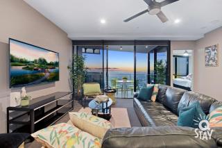 Circle on Cavill - 2 Bedroom Ocean View Units - Gold Coast - 4