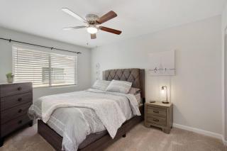 Amazing 3 BR w/Pool, minutes from PHX and Sports - Glendale - 1