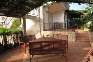 Apartments with a parking space Jelsa, Hvar - 8732 - 2