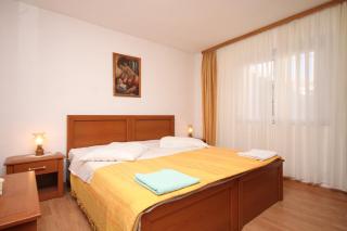 Apartments with a parking space Hvar - 8810 - 1