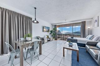 Ocean View Apartment 49 - Airlie Beach - 1