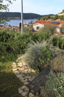 Apartments with a parking space Vis - 8924 - 3