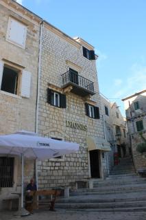 Apartments by the sea Vis - 8876 - 8