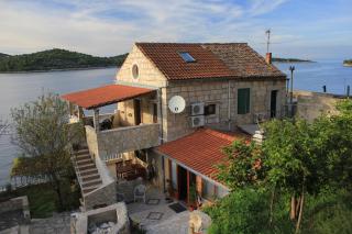 Apartments by the sea Vis - 8930 - 8