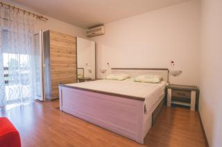 Apartments with a parking space Rukavac, Vis - 8898 - 1