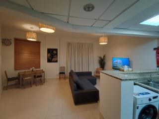 Cozy 1BR Apartment close to Dragon Market and Global Village - 1