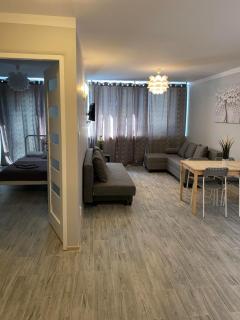 Coser Apartamenty Metro ONZ - 8