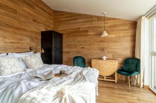 Alba - Charming boutique forest view cabin with hot tub in Ballater - 1