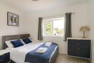 Alderton House - Spacious 3 Bed with Parking - Nottingham - 9