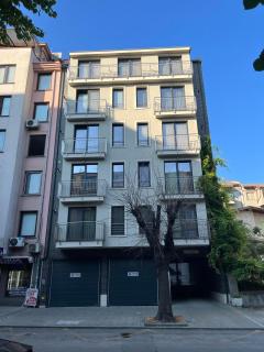 Chataldzha Flowers 2BR Apartment with Free Parking - 5