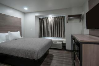 Americas Best Value Inn and Suites Lake Charles - 9