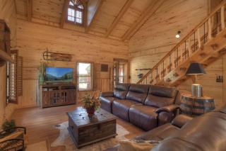 Rustic A Cabin - 7